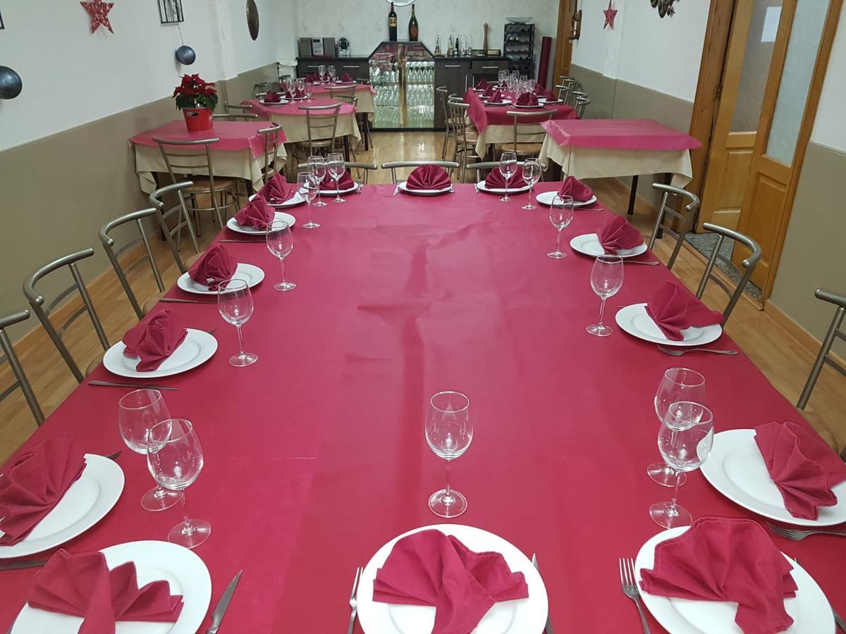 تيرويل Hostal El Busto المظهر الخارجي الصورة
