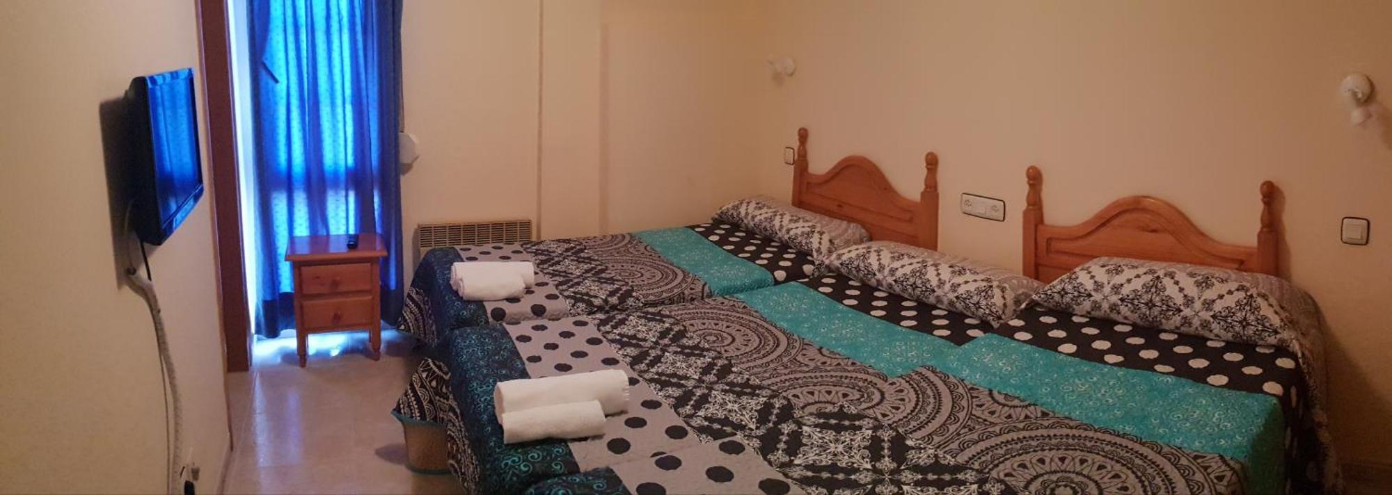 تيرويل Hostal El Busto المظهر الخارجي الصورة