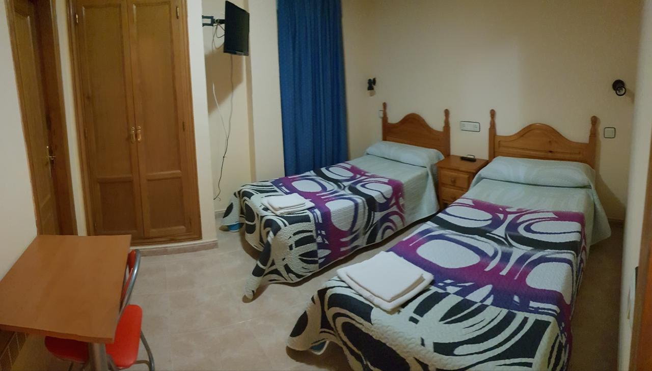 تيرويل Hostal El Busto المظهر الخارجي الصورة